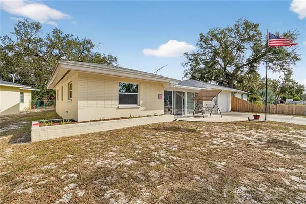 $469,000 | 5 North Keystone Drive, Clearwater, FL 33755