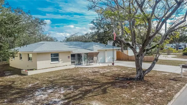 $469,000 | 5 North Keystone Drive, Clearwater, FL 33755