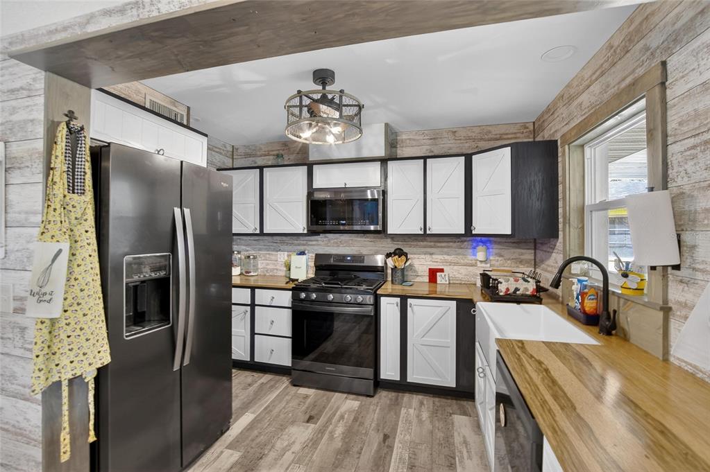 5 North Keystone Drive Clearwater, FL 33755 - Photo 6 of 67