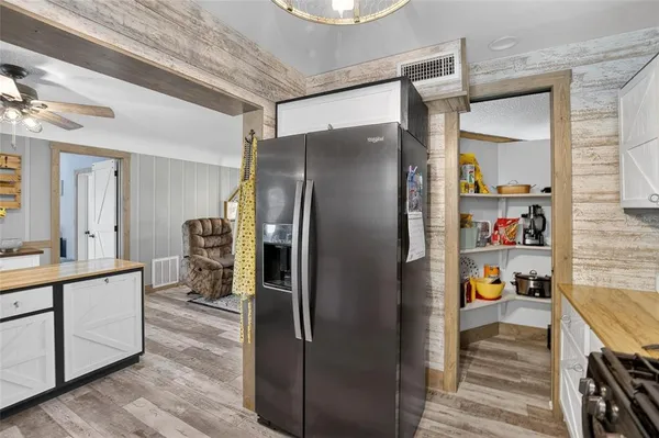 $469,000 | 5 North Keystone Drive, Clearwater, FL 33755