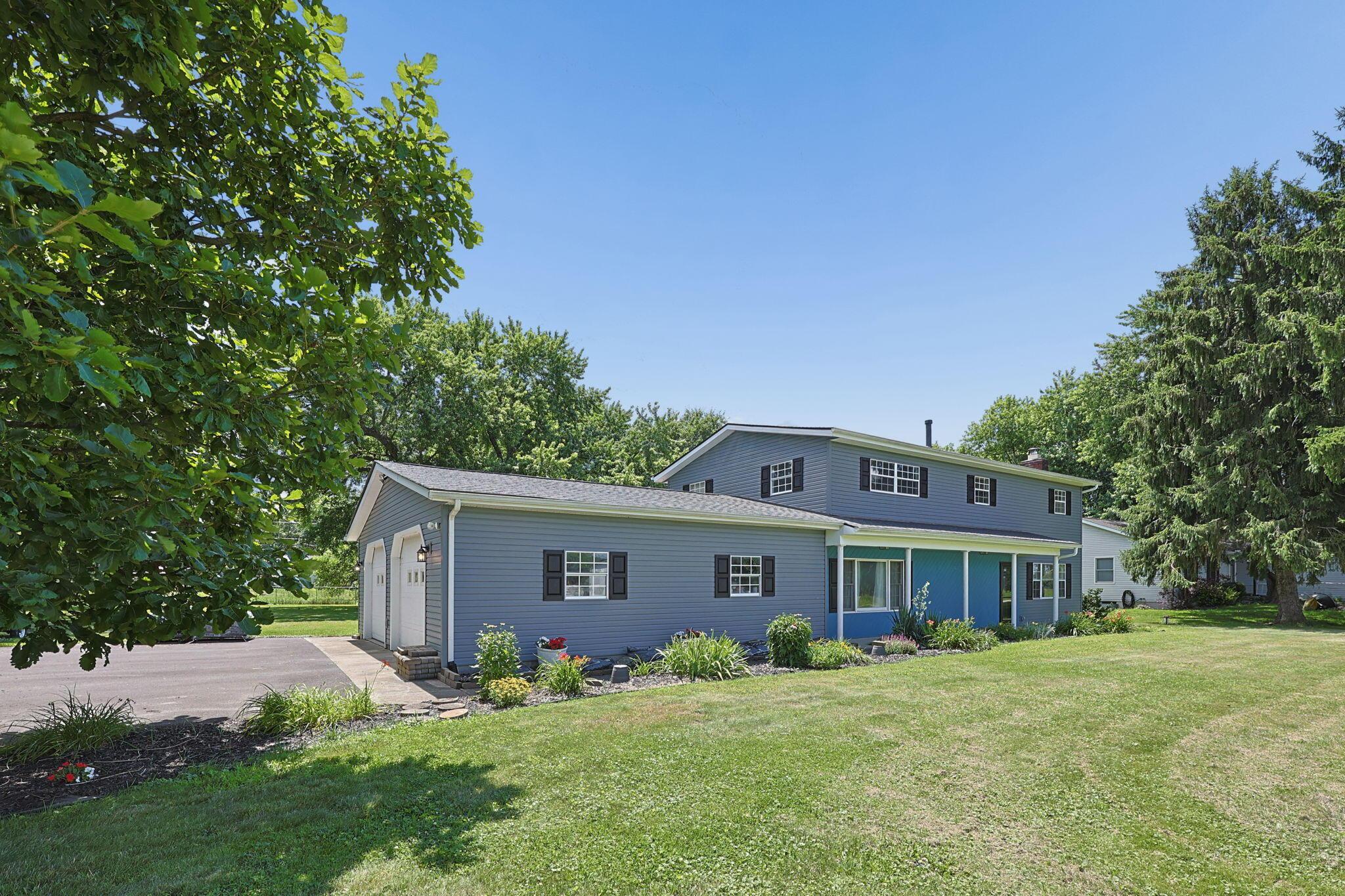 7675 Lake Drive Road Heath, OH 43056 - Photo 3 of 41