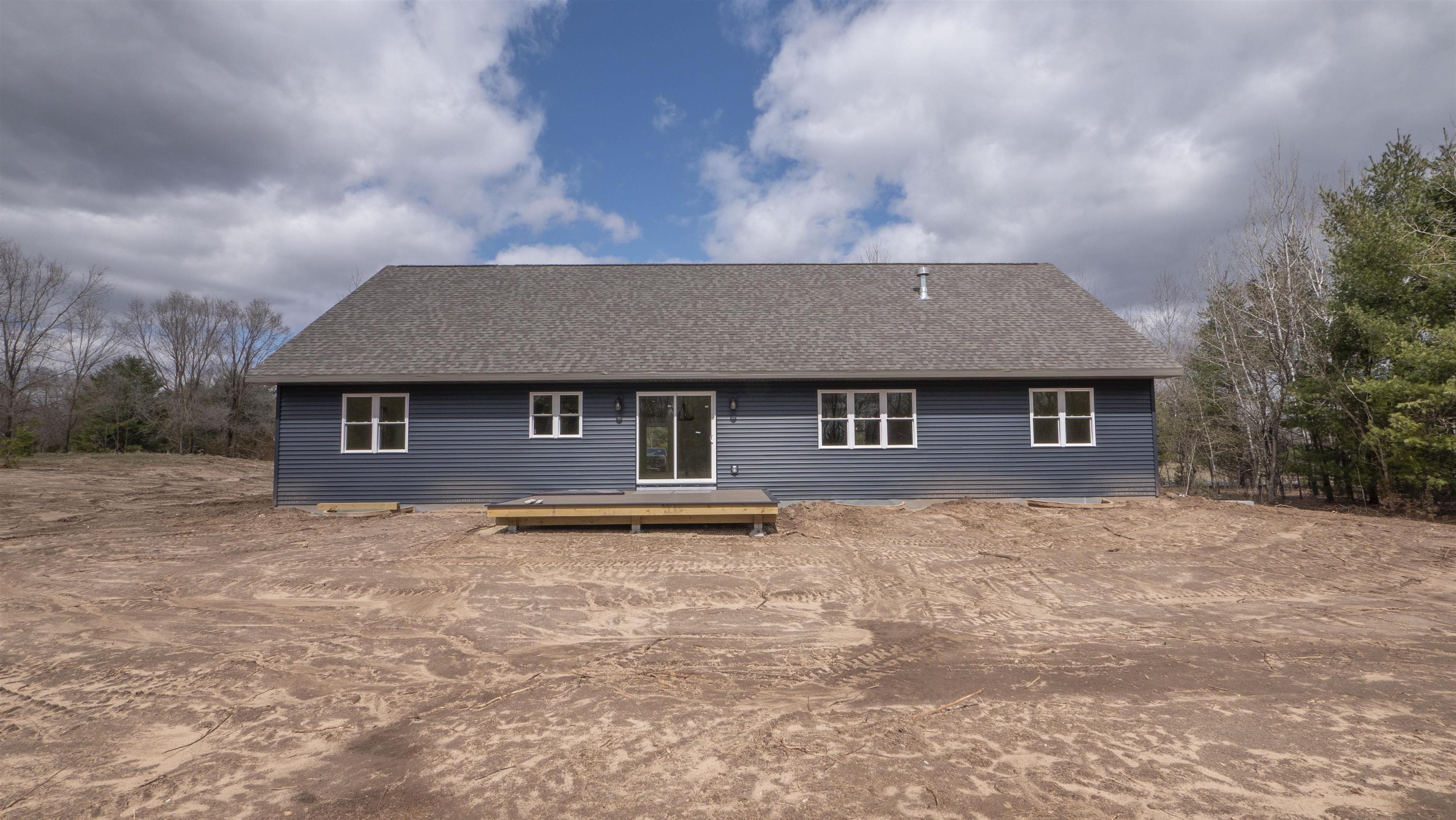 1079 Lake Ridge Road Wautoma, WI 54982 - Photo 3 of 9