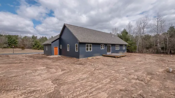 $545,000 | 1079 Lake Ridge Road, Wautoma, WI 54982