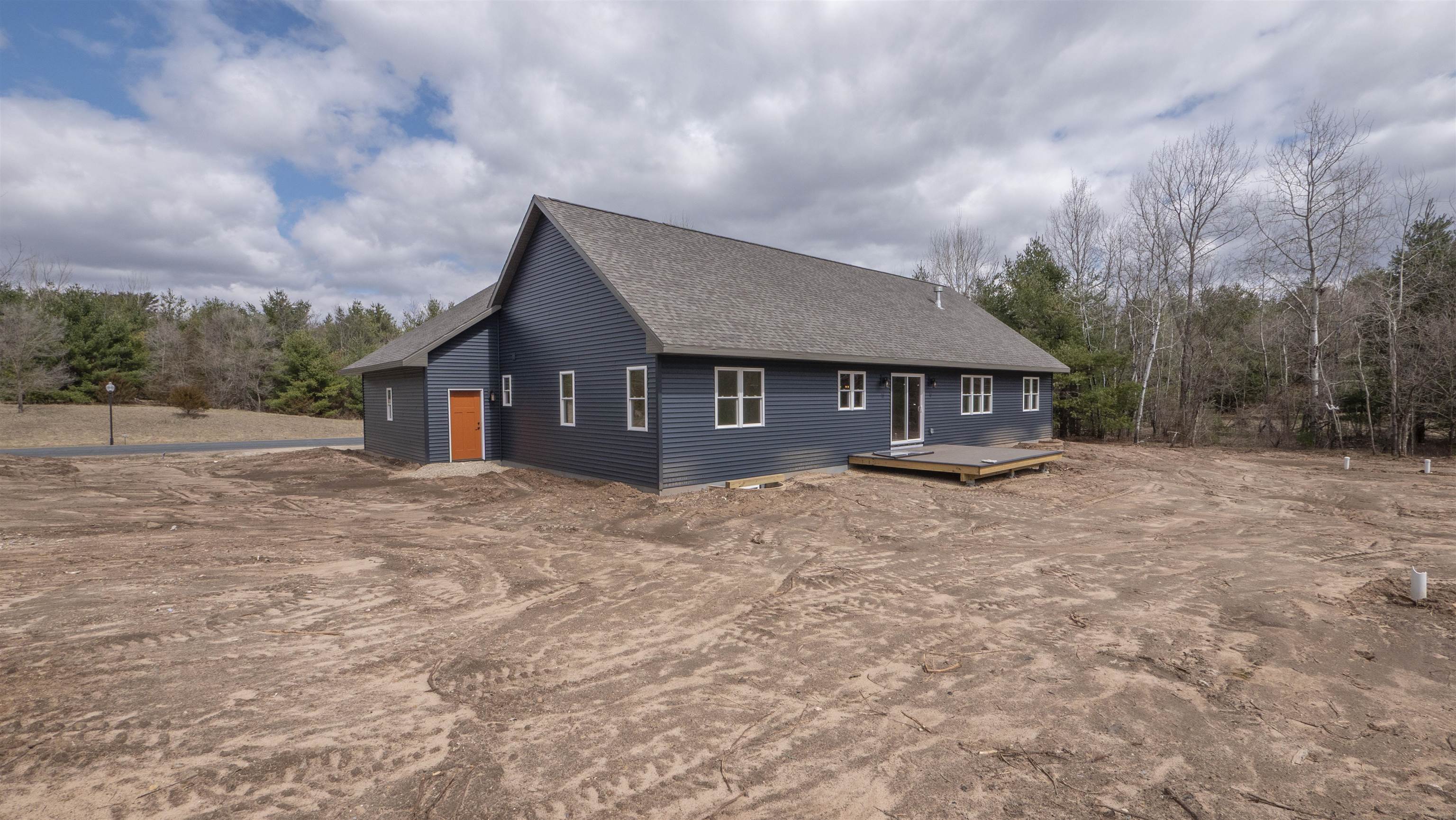 1079 Lake Ridge Road Wautoma, WI 54982 - Photo 4 of 9