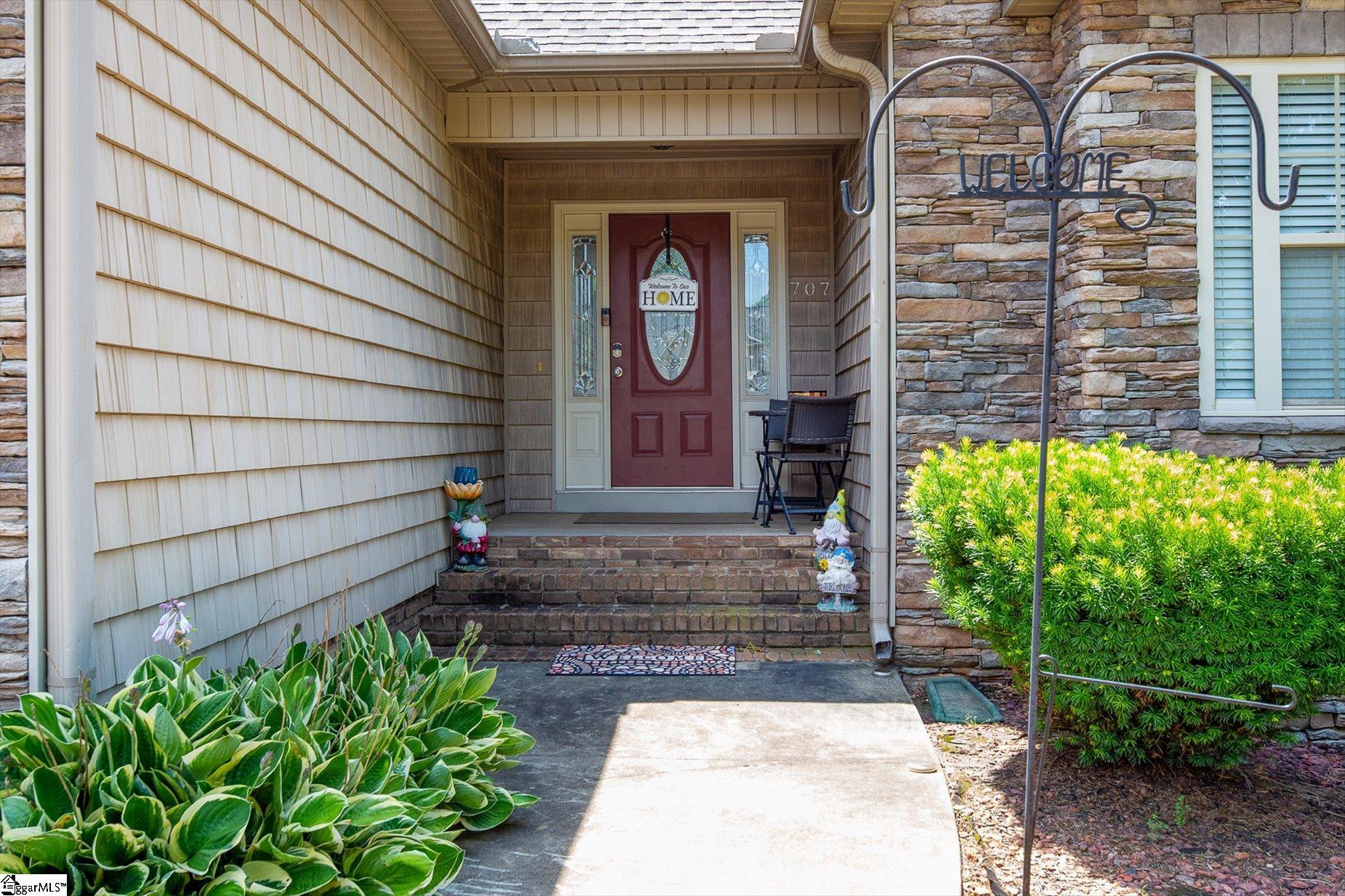 707 Secretariat Drive Boiling Springs, SC 29316 - Photo 4 of 42 Gallery Image 4