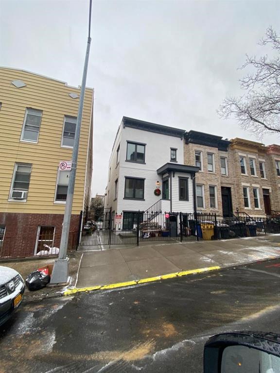 337 21st Street Brooklyn, NY 11215 - Photo 45 of 50
