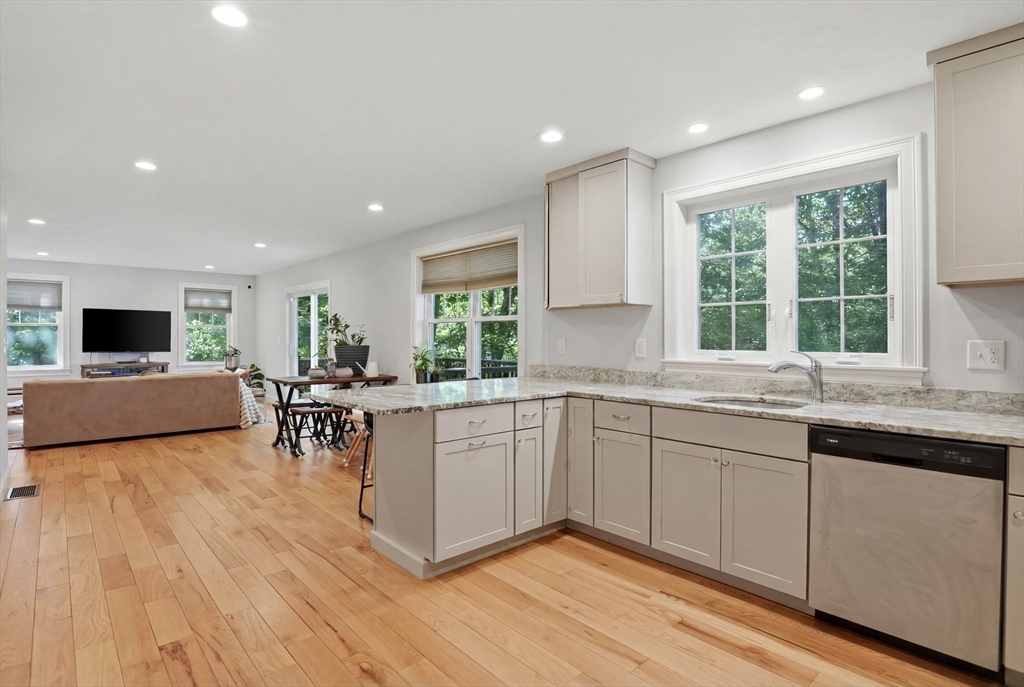 53 Cambridge Street Ayer, MA 01432 - Photo 13 of 32