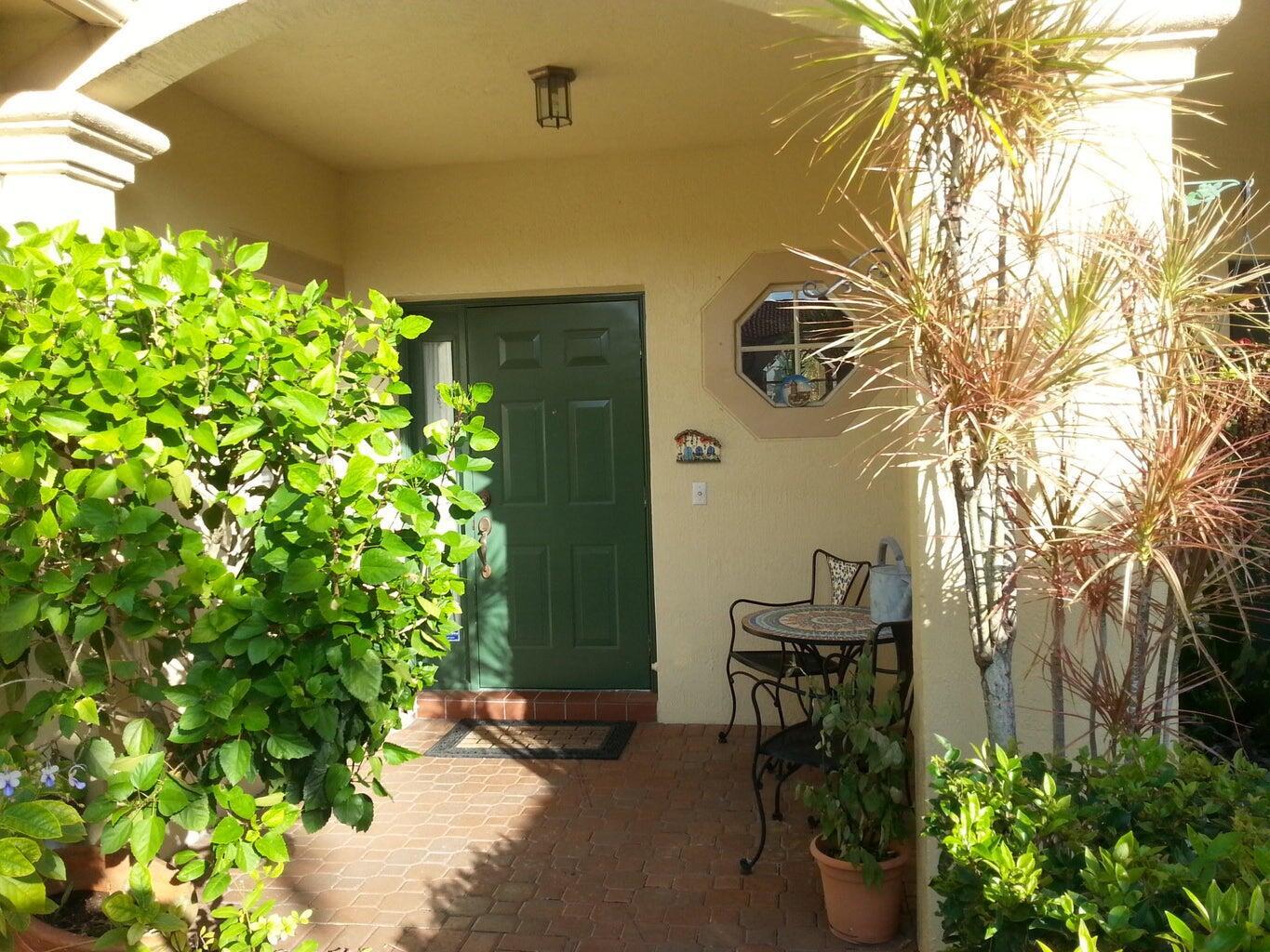 21162 Vía Eden Boca Raton, FL 33433 - Photo 1 of 27 outside
