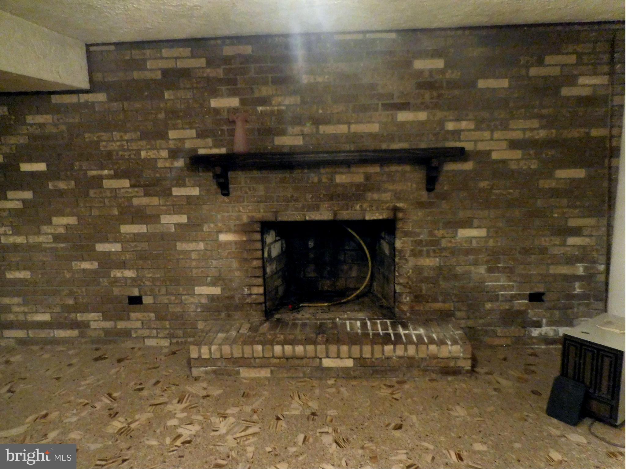 8618 Sherington Road Baltimore, MD 21236 - Photo 22 of 26 Family Room