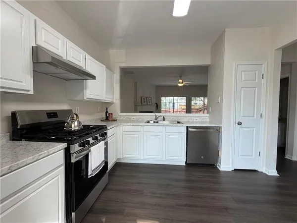 $2,100 | 4645 Valais Court, Unit 109, Alpharetta, GA 30022