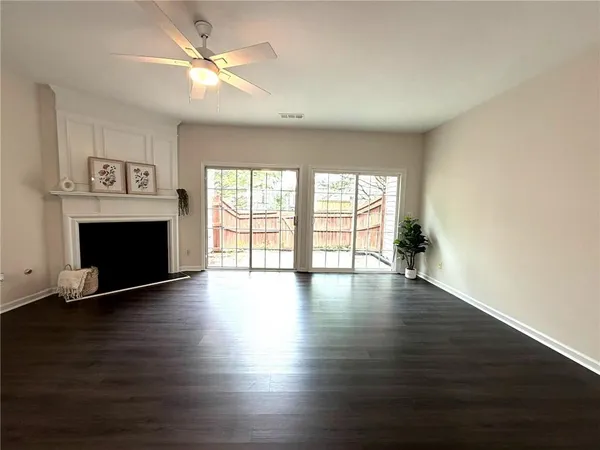 $2,100 | 4645 Valais Court, Unit 109, Alpharetta, GA 30022