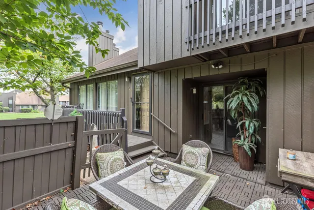 a view of deck with patio