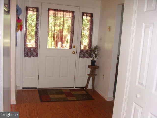 2715 Lowery Road Huntingtown, MD 20639 - Photo 3 of 30 Interior (General)