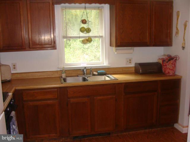 2715 Lowery Road Huntingtown, MD 20639 - Photo 8 of 30 Kitchen