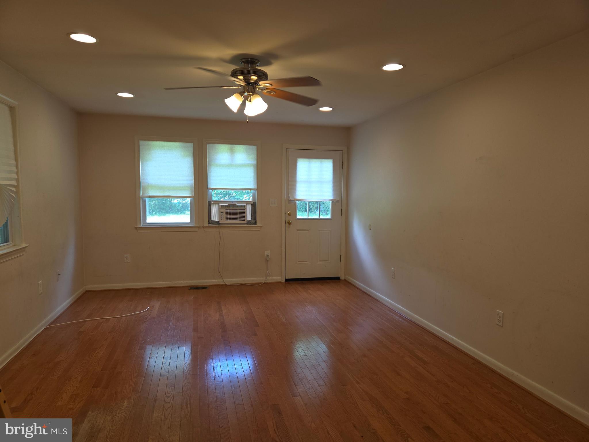 3216 Marnat Road Baltimore, MD 21208 - Photo 8 of 13