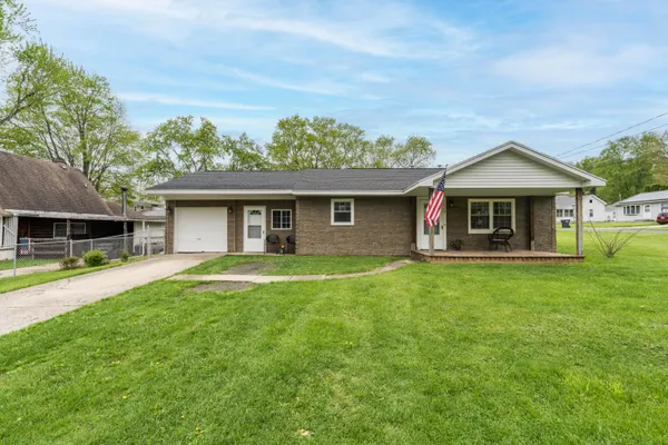 $214,900 | 113 North Cherry Street, Augusta, MI 49012