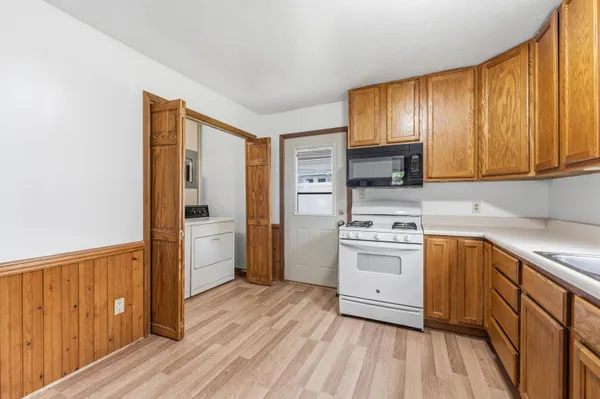 $214,900 | 113 North Cherry Street, Augusta, MI 49012