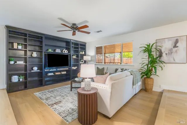 $515,000 | 296 Honeysuckle Drive, Fairfield, CA 94533