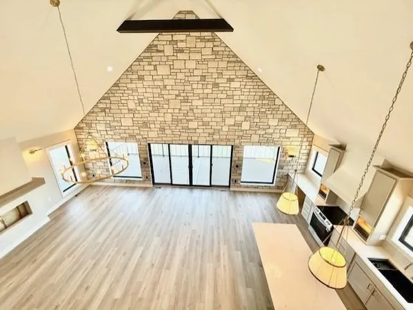 $1,199,000 | 430 Lake Viking Terrace, Gallatin, MO 64640