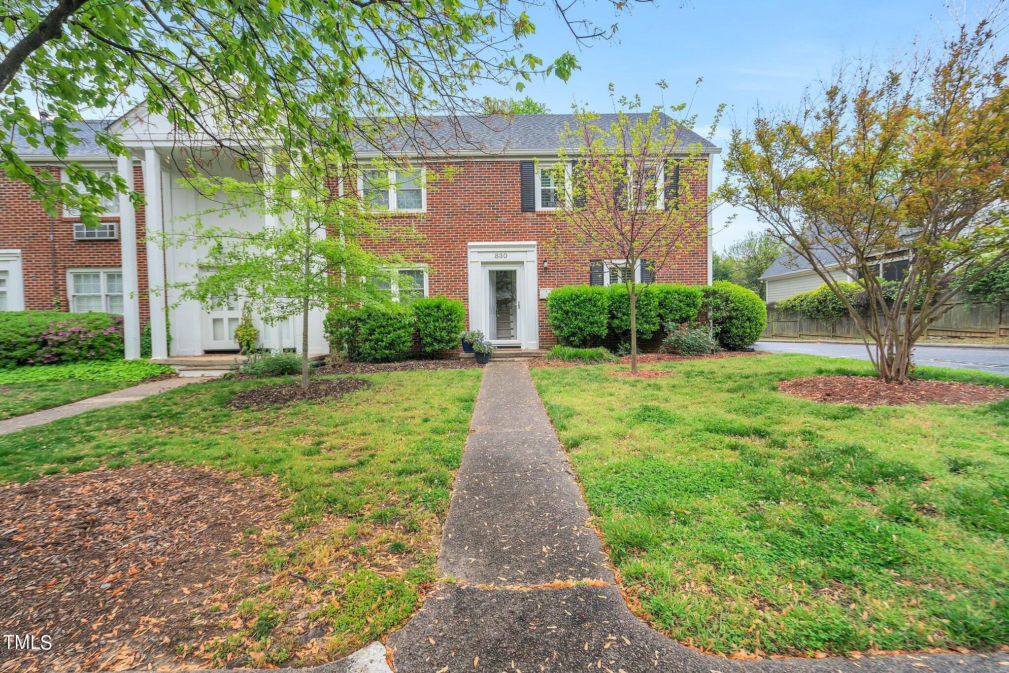 830 Bryan Street, Unit 1 Raleigh, NC 27605 - Photo 5 of 35 5