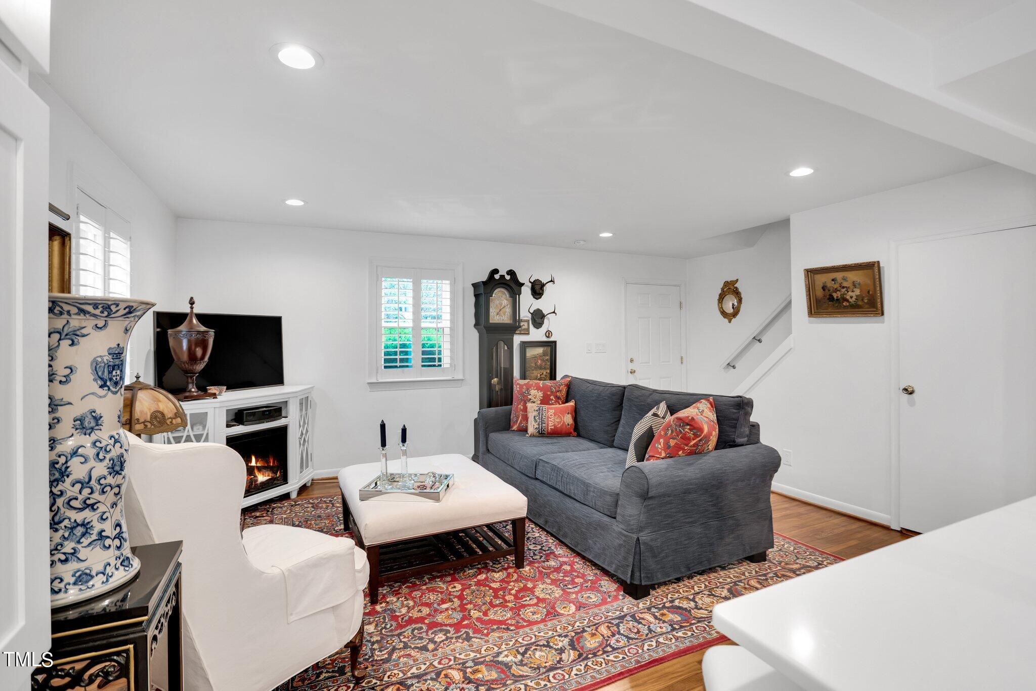 830 Bryan Street, Unit 1 Raleigh, NC 27605 - Photo 10 of 35 10