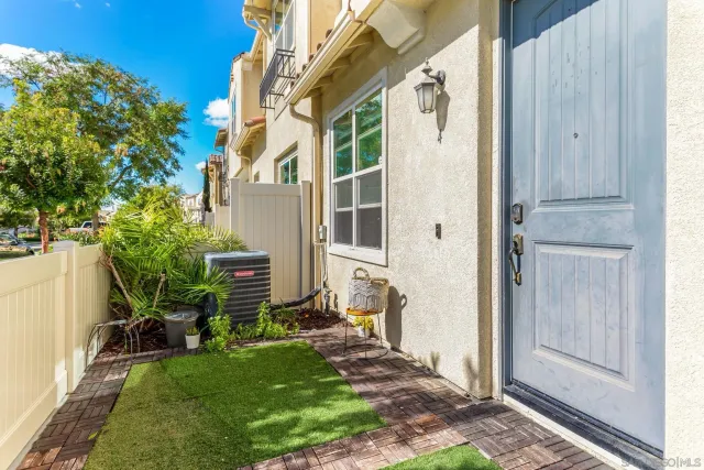 a view of a back yard of the house