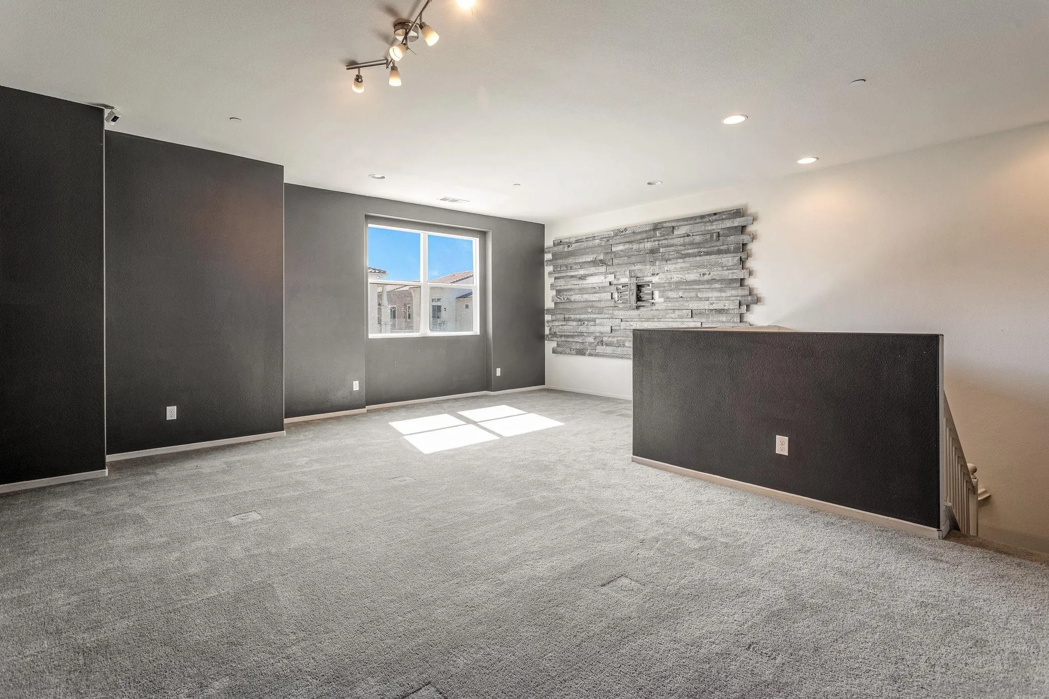 1520 Santa Carolina Road, Unit 4 Chula Vista, CA 91913 - Photo 10 of 15 a view of an empty room with a window