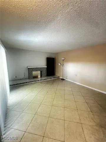 $1,575 | 1700 Park Meadows Drive, Unit 1, Fort Myers, FL 33907