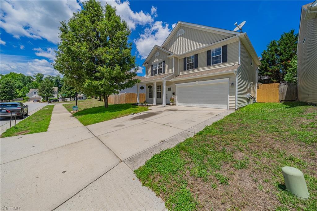 884 Jennifer Lane High Point, NC 27265 - Photo 3 of 29