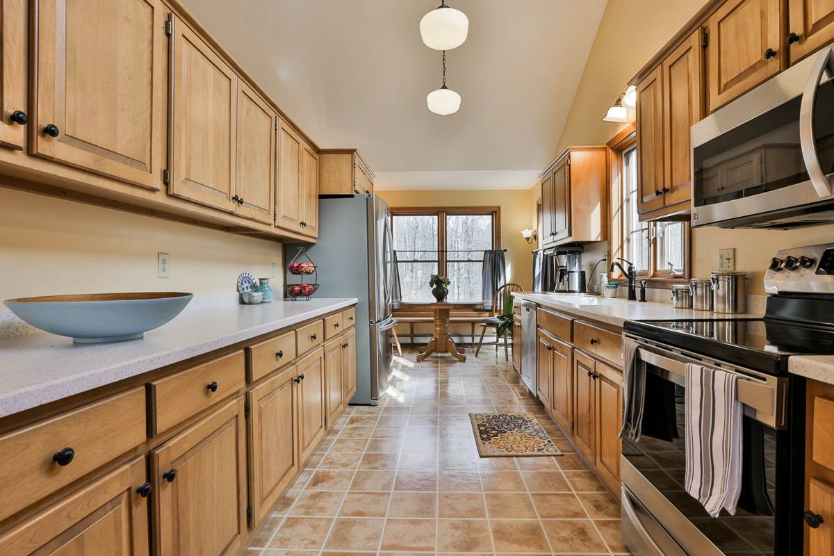 1 Gavin Road Mont Vernon, NH 03057 - Photo 22 of 40