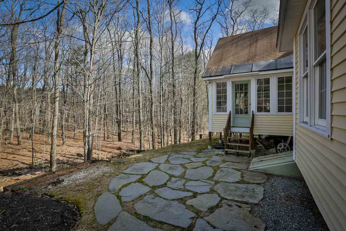 1 Gavin Road Mont Vernon, NH 03057 - Photo 4 of 40