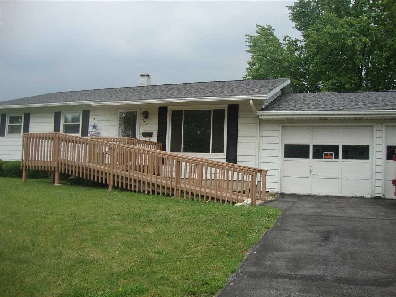 205 Park Lane Butler, IN 46721 - Photo 3 of 18