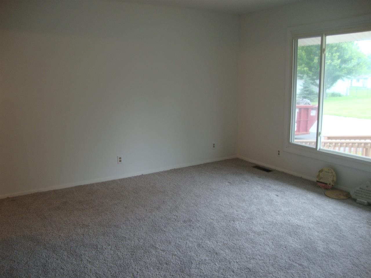205 Park Lane Butler, IN 46721 - Photo 7 of 18