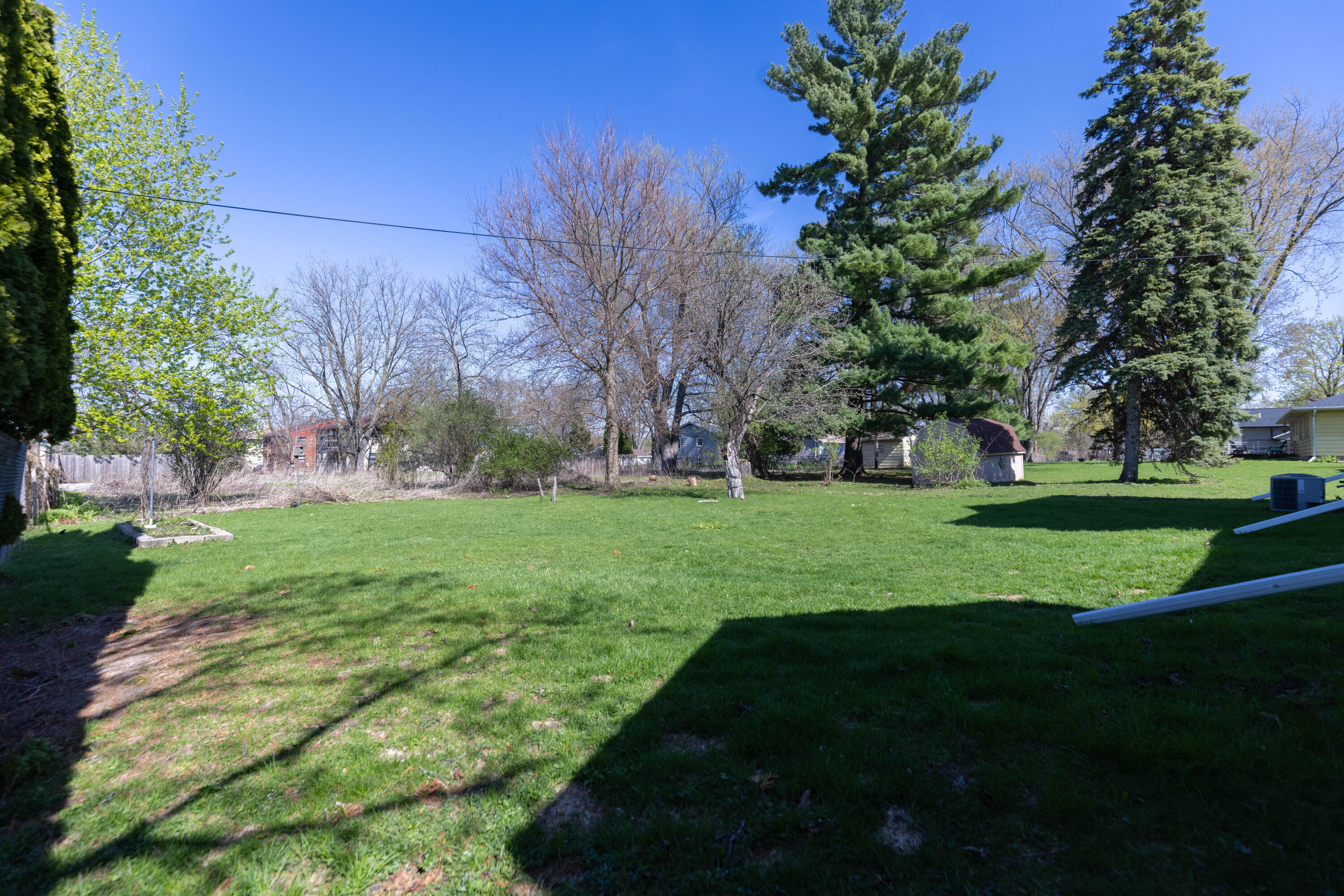1445 Mac Arthur Road Madison, WI 53714 - Photo 13 of 41 B83A9026-HDR