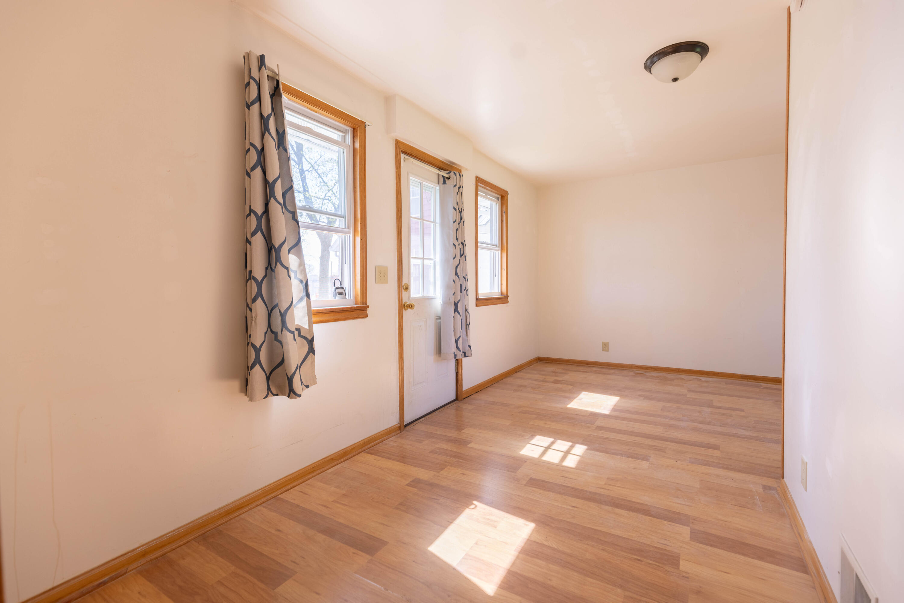 1445 Mac Arthur Road Madison, WI 53714 - Photo 16 of 41 B83A8872-HDR