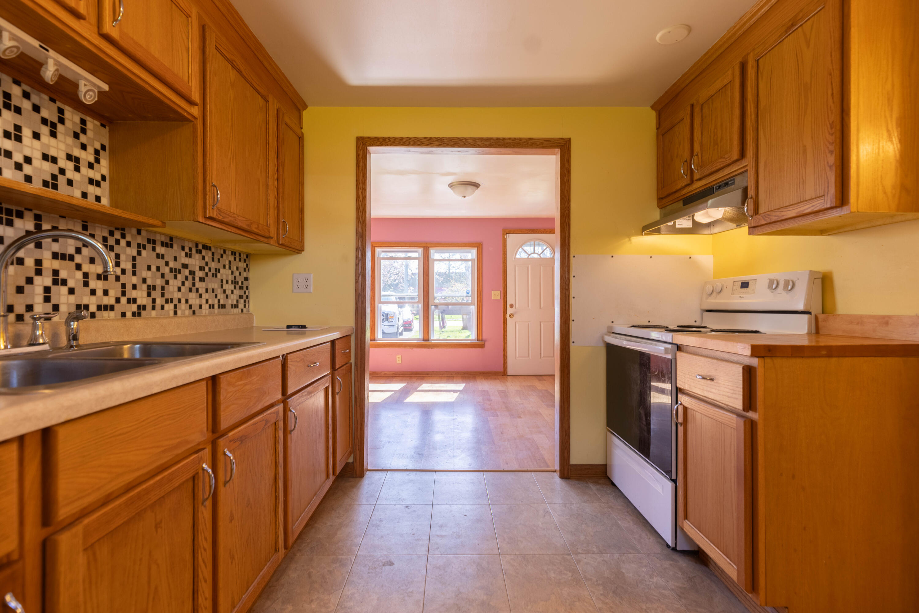 1445 Mac Arthur Road Madison, WI 53714 - Photo 24 of 41 B83A8920-HDR