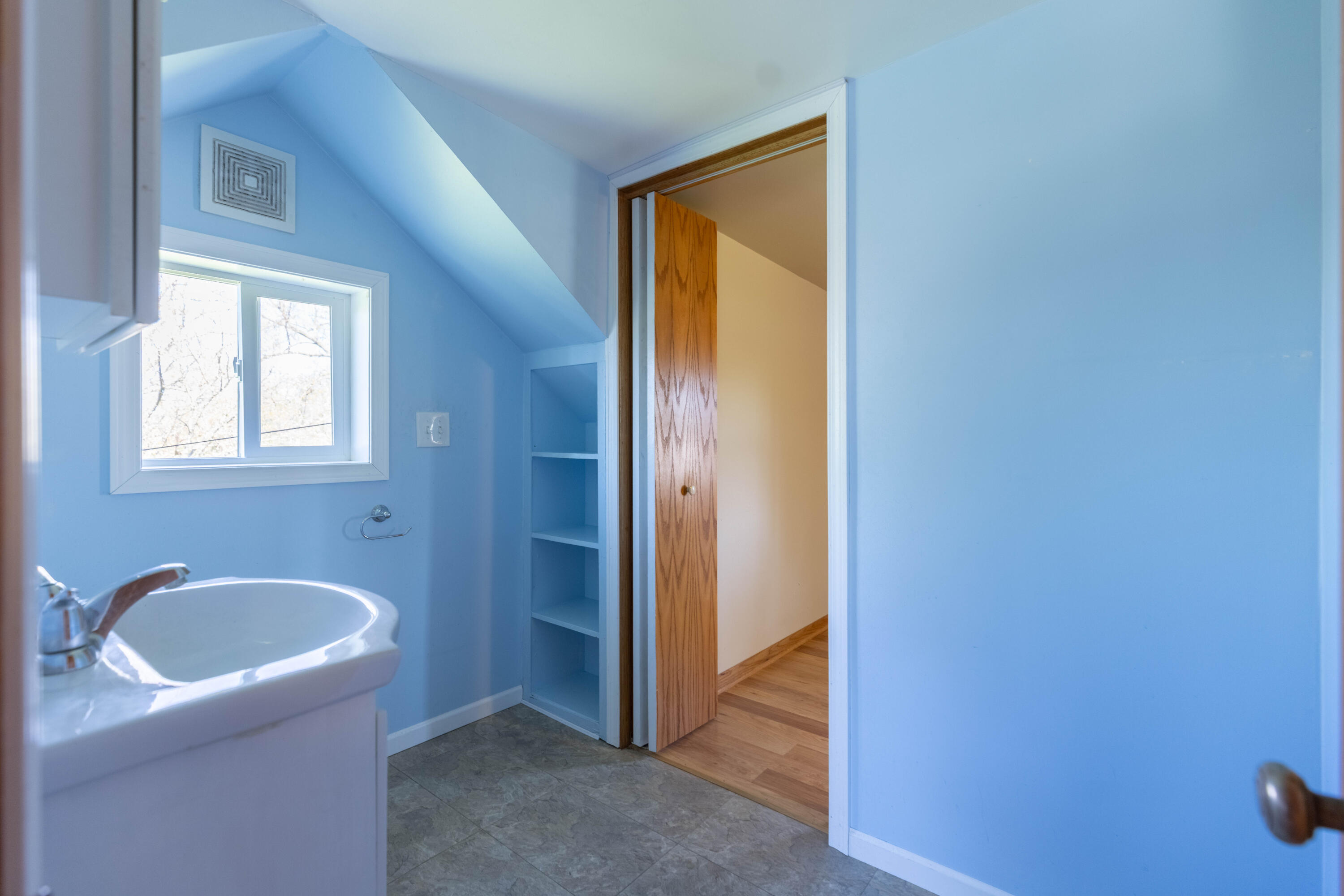 1445 Mac Arthur Road Madison, WI 53714 - Photo 32 of 41 B83A8962-HDR