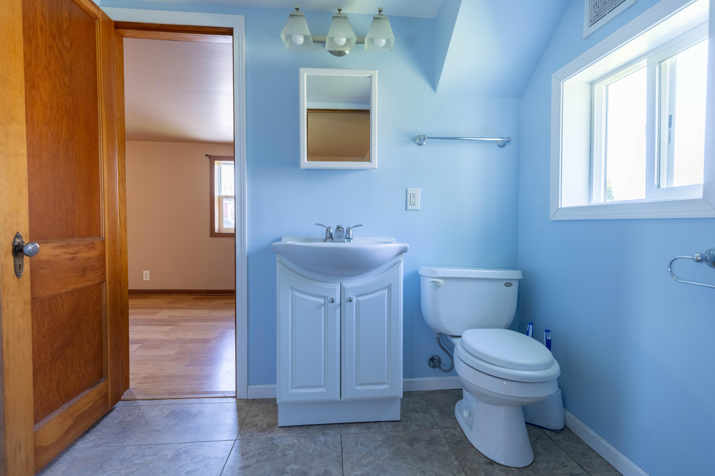 1445 Mac Arthur Road Madison, WI 53714 - Photo 33 of 41 B83A8971-HDR
