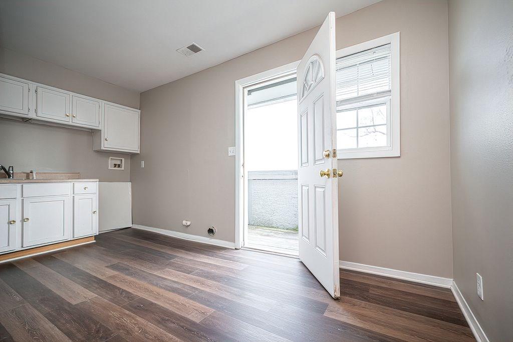 6048 Dickson Road Indianapolis, IN 46226 - Photo 2 of 3 Gallery Image 2