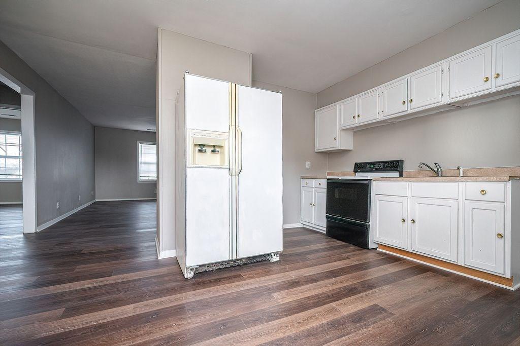 6048 Dickson Road Indianapolis, IN 46226 - Photo 3 of 3 Gallery Image 3