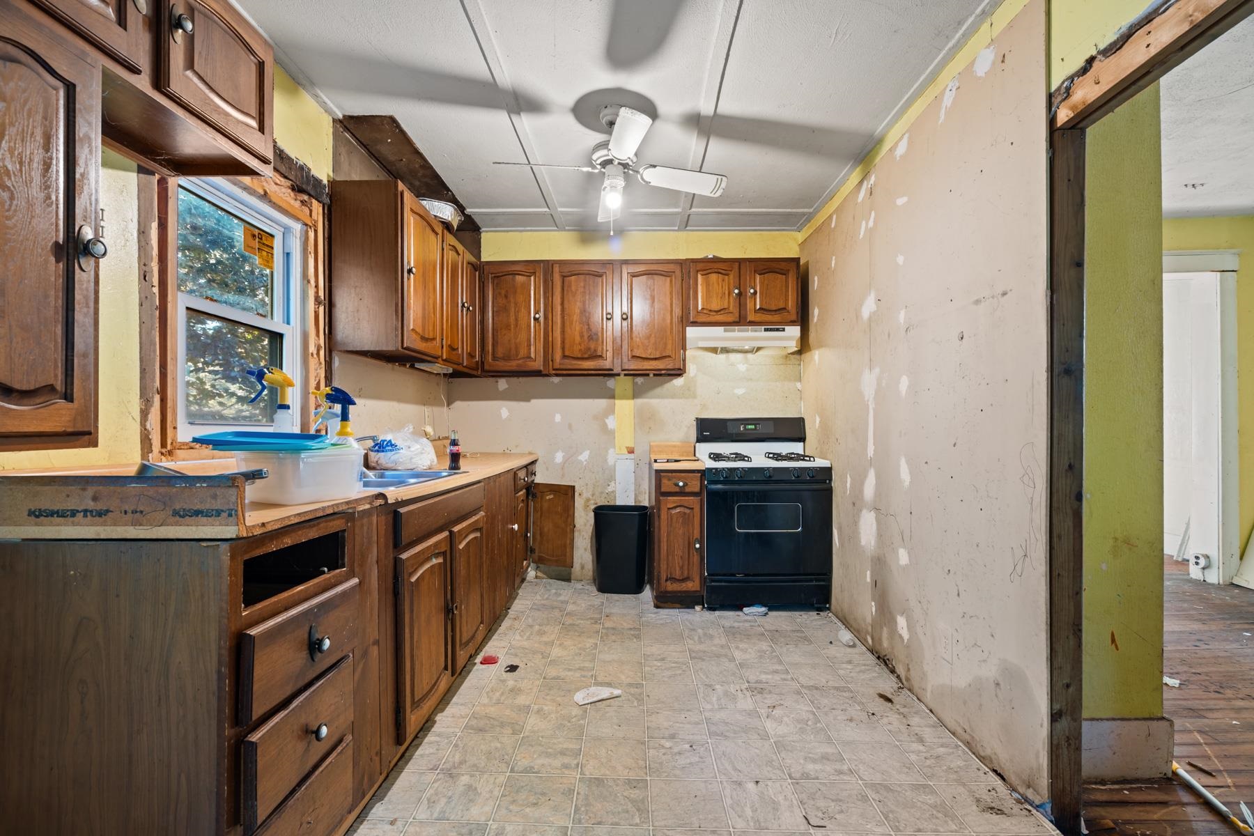 23 Depot Road Epping, NH 03042 - Photo 16 of 33