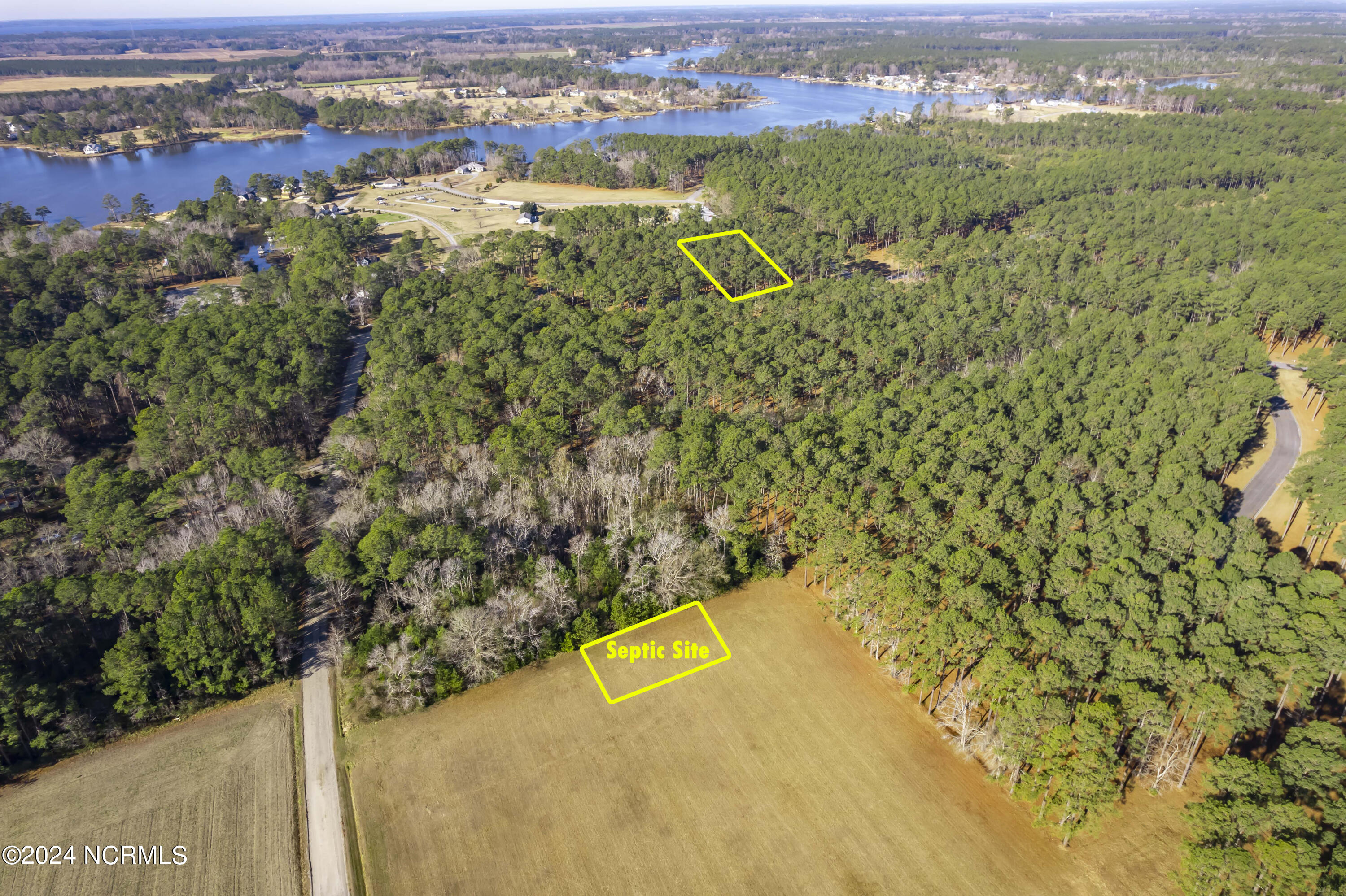 52 Corolla Loop Road Arapahoe, NC 28510 - Photo 11 of 18 52CorollaLoop005