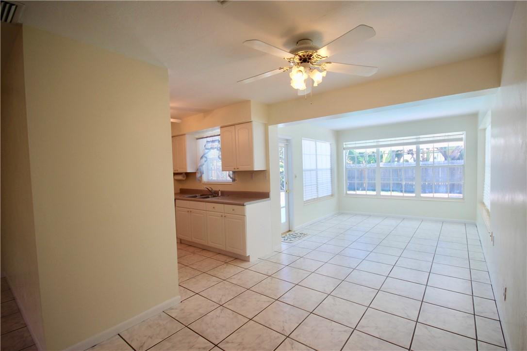 2640 Northeast 18th Terrace Lighthouse Point, FL 33064 - Photo 15 of 38 Photo 15