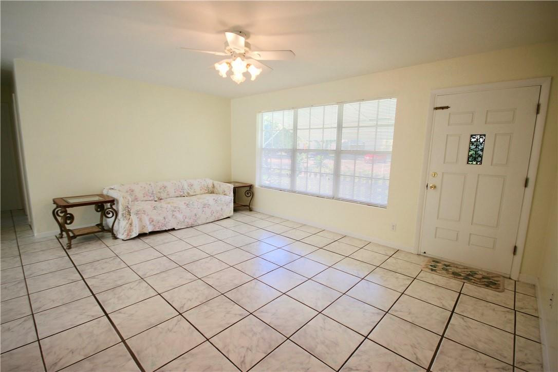 2640 Northeast 18th Terrace Lighthouse Point, FL 33064 - Photo 18 of 38 Photo 18