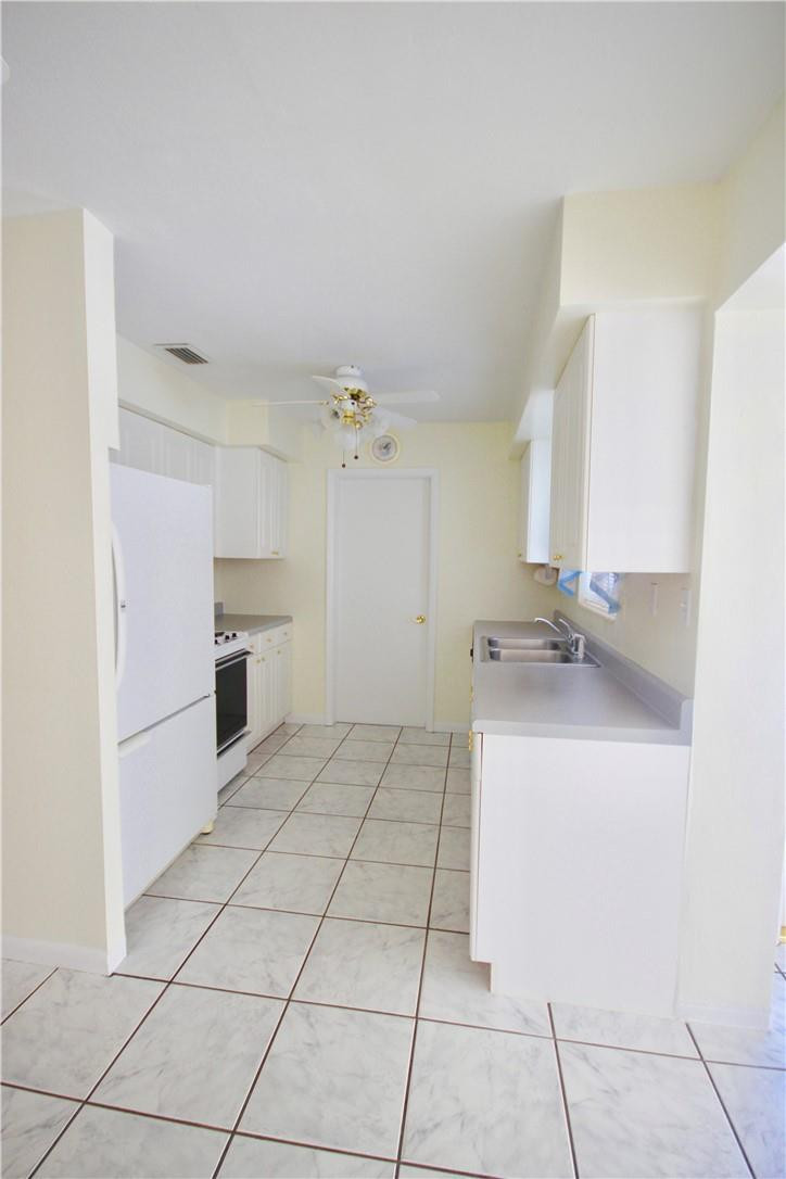 2640 Northeast 18th Terrace Lighthouse Point, FL 33064 - Photo 23 of 38 Photo 23