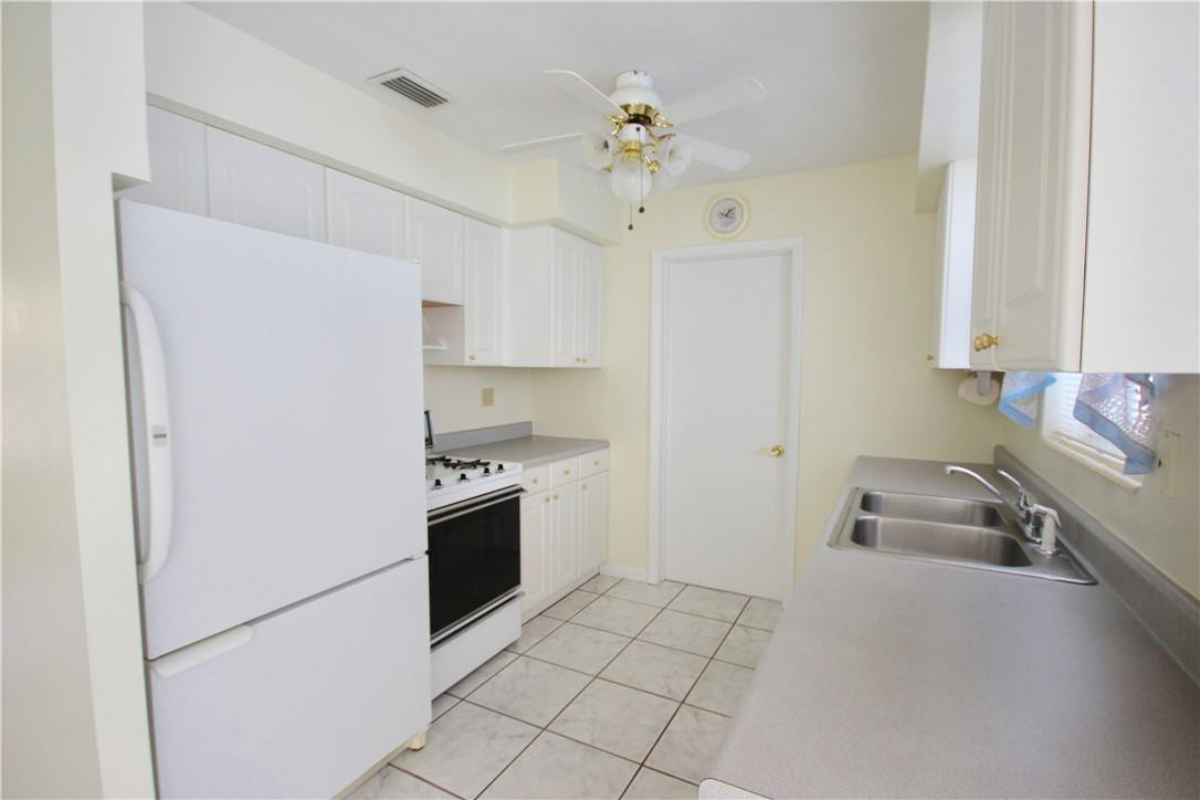 2640 Northeast 18th Terrace Lighthouse Point, FL 33064 - Photo 24 of 38 Photo 24