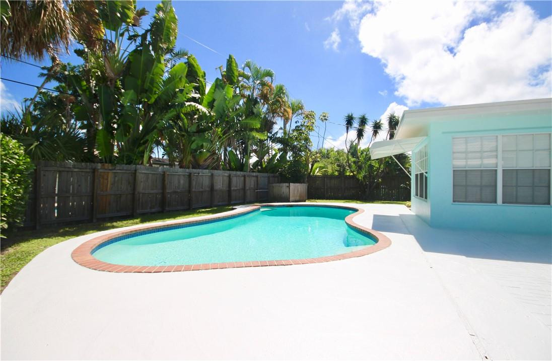 2640 Northeast 18th Terrace Lighthouse Point, FL 33064 - Photo 4 of 38 Photo 4