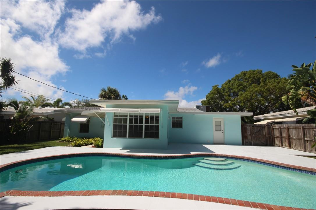 2640 Northeast 18th Terrace Lighthouse Point, FL 33064 - Photo 6 of 38 Photo 6