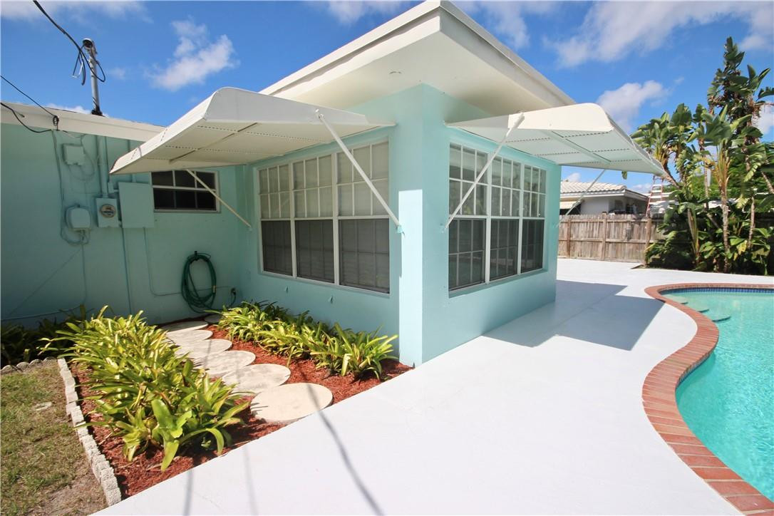 2640 Northeast 18th Terrace Lighthouse Point, FL 33064 - Photo 9 of 38 Photo 9