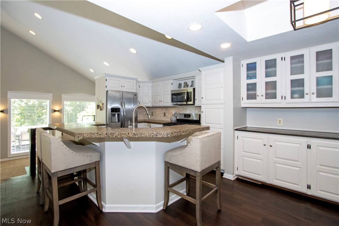 733 Phillips Road Northeast Massillon, OH 44646 - Photo 7 of 46